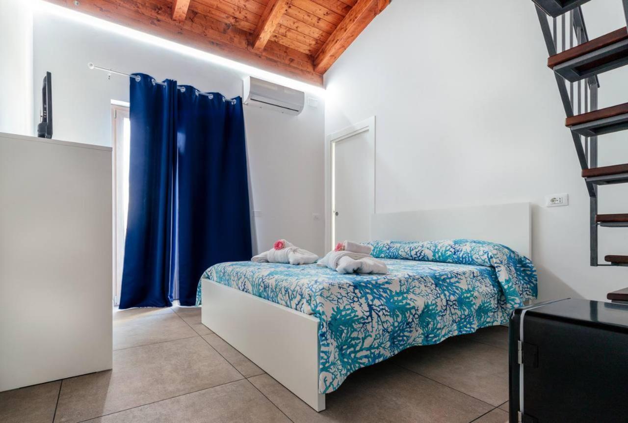 ブリアーティコ Residenza Anna Calabria Bed & Breakfast エクステリア 写真