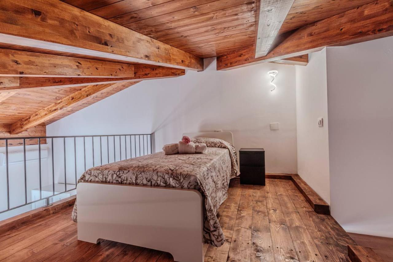 ブリアーティコ Residenza Anna Calabria Bed & Breakfast エクステリア 写真