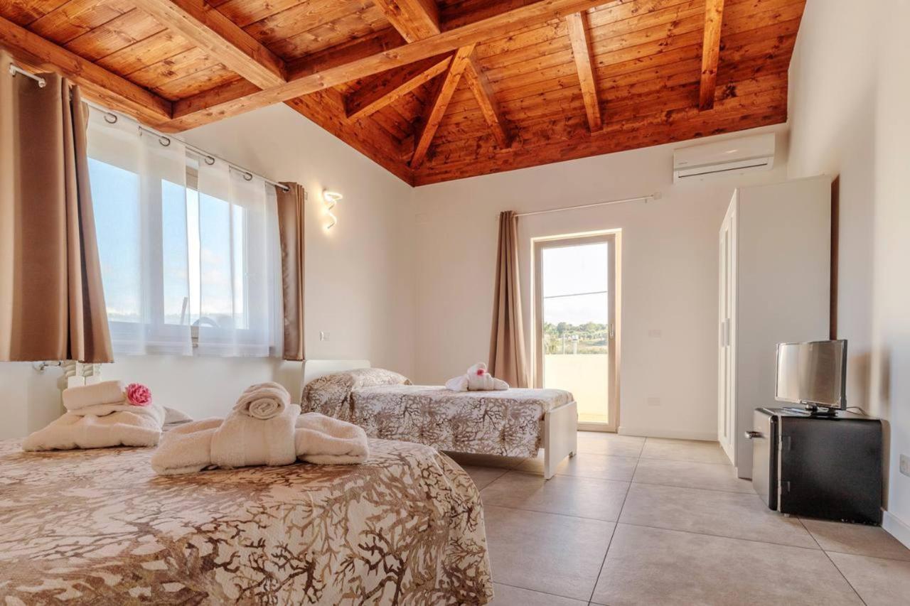 ブリアーティコ Residenza Anna Calabria Bed & Breakfast エクステリア 写真
